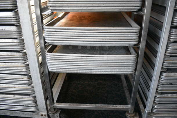 Metal Commercial Pan Transport Rack w/ 74 Metal Full Size Baking Pans on Commercial Casters. 20.5x26x70.5. 18x26x1. (sunroom dining room) - Image 4 of 6