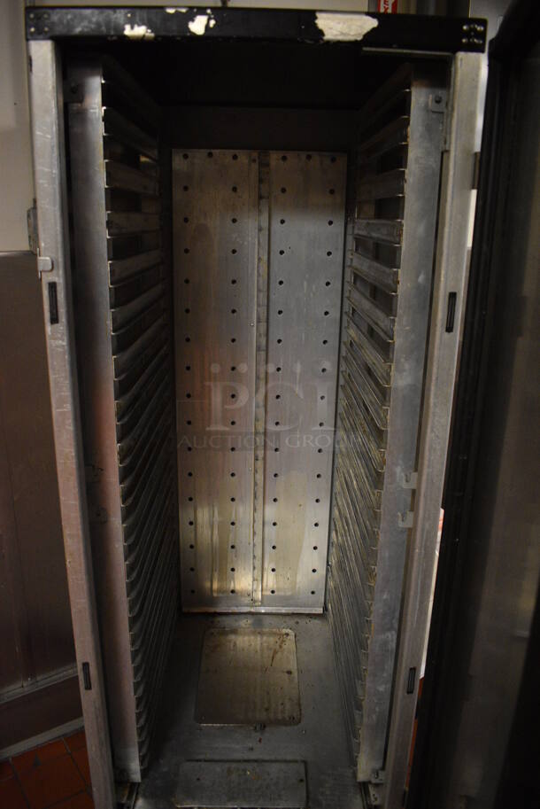 Metro Model C175-CM2000 Metal Commercial Single Door Reach In Warming Holding Cabinet on Commercial Casters. 120 Volts, 1 Phase. 25x32x69. Unit Was In Working Condition When Restaurant Closed. (kitchen) - Image 5 of 8