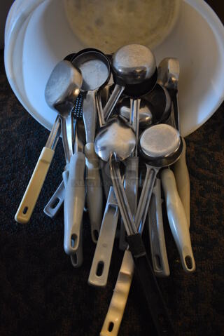 ALL ONE MONEY! Lot of Metal Spoodles in Poly Bin! 13x13x12. (main dining room)