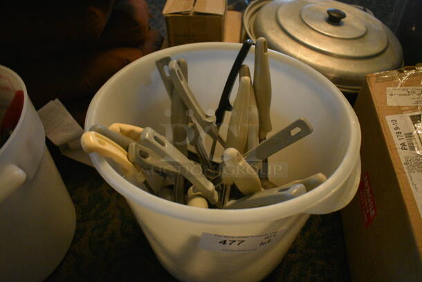ALL ONE MONEY! Lot of Metal Spoodles in Poly Bin! 13x13x12. (main dining room) - Image 3 of 4