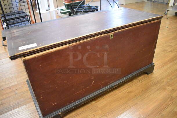 Wooden Chest. 52x22x25. (garden center) - Image 2 of 4