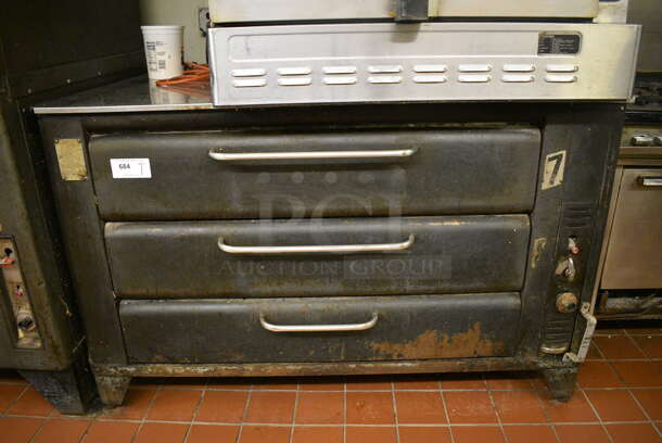 Blodgett Model 981 Metal Commercial Gas Powered Double Deck Pizza Oven. 60x41x38. Unit Was In Working Condition When Restaurant Closed. (bakery kitchen)