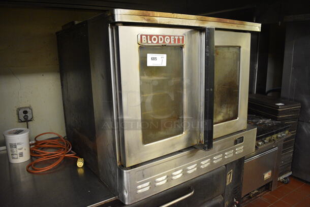 Blodgett Stainless Steel Commercial Natural Gas Powered Full Size Convection Oven w/ View Through Doors, Metal Oven Racks and Thermostatic Controls. 38x39x32. Unit Was In Working Condition When Restaurant Closed. (bakery kitchen) - Image 4 of 7