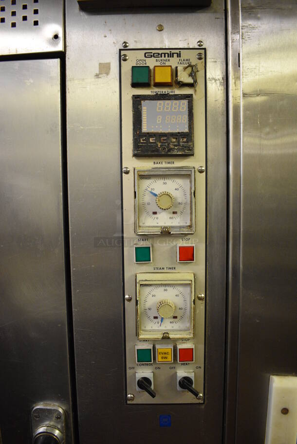 Gemini Model 1000 LTG Stainless Steel Commercial Floor Style Natural Gas Powered Single Door Roll In Rack Steam Oven w/ Metal Pan Transport Rack. 143,000 BTU. 47.5x50x93. Unit Was In Working Condition When Restaurant Closed. (bakery kitchen) - Image 3 of 8