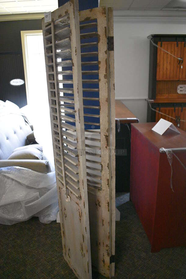 White Separator. 17x3x71 Folded. (garden center) - Image 2 of 3