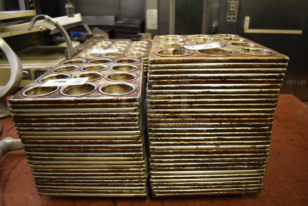 31 Metal 12 Cup Muffin Baking Pans. 10.5x14x1.5. 31 Times Your Bid! (bakery kitchen) - Image 3 of 3