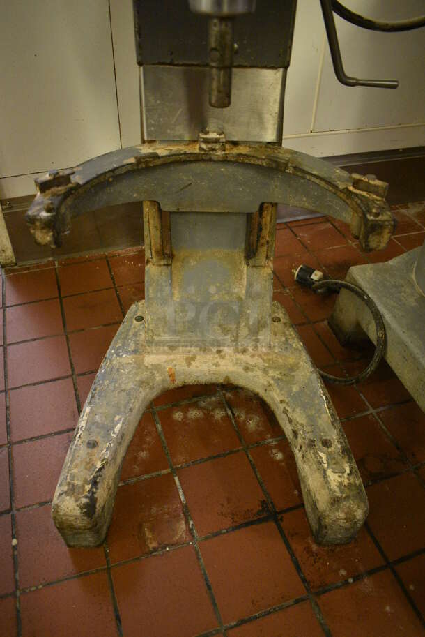 Hobart Model D-300 Metal Commercial Floor Style 30 Quart Planetary Dough Mixer. 230 Volts, 1 Phase. 21x21x45. Unit Needs New Gears. (bakery kitchen) - Image 4 of 6