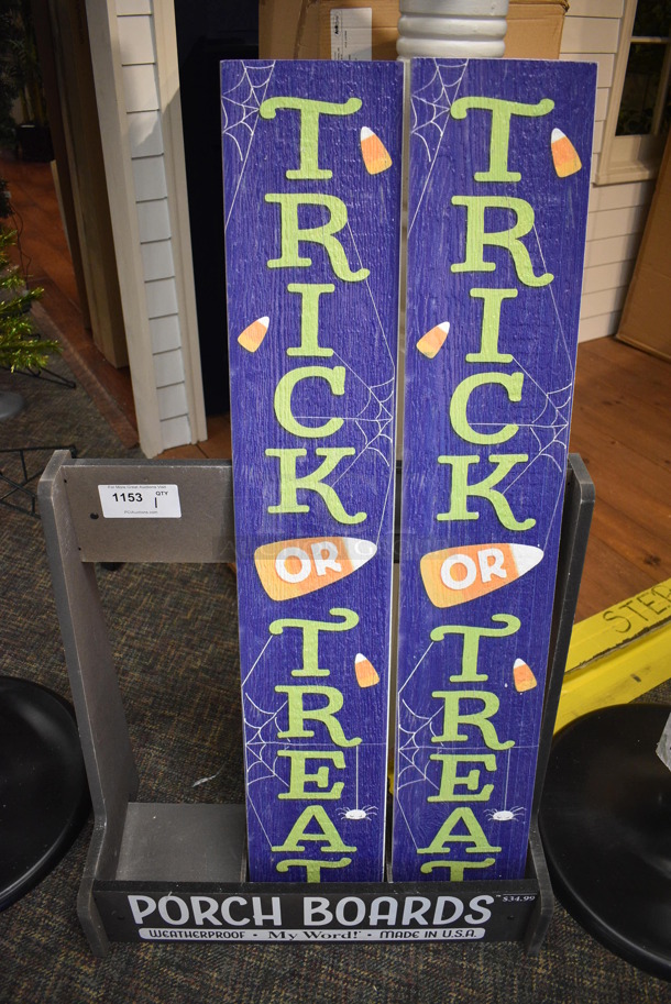 Gray Wood Pattern Stand w/ Trick or Treat Porch Boards. 27x13x28. (garden center)