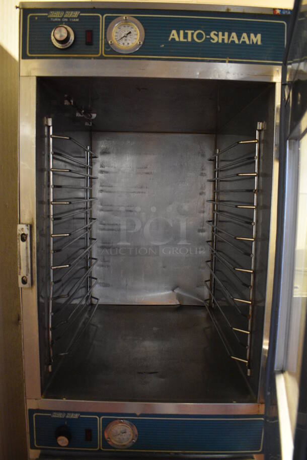 Alto Shaam Model 1000-UP/P Stainless Steel Commercial 2 Half Size Door Cook N Hold Cabinet on Commercial Casters. 208-240 Volts. 22x30x74. Unit Was In Working Condition When Restaurant Closed. (kitchen hallway) - Image 4 of 6