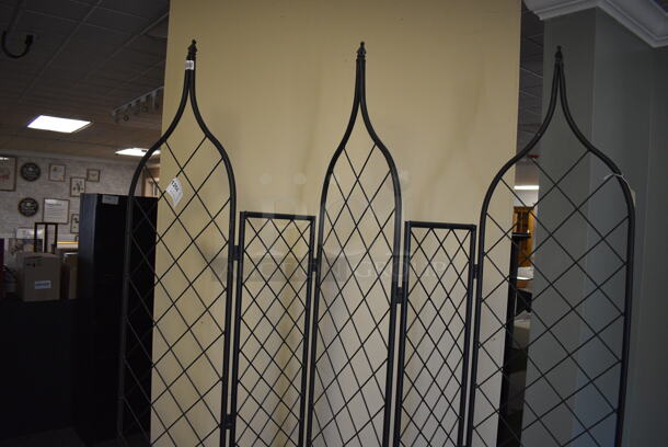 Black Mesh Folding Wall. 71x1x82. (garden center) - Image 4 of 4