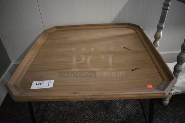 Wooden End Table on Metal Legs. 30x30x20. (garden center) - Image 3 of 3