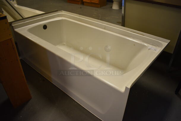 White Tub Insert. 60x30x19. (room 102)