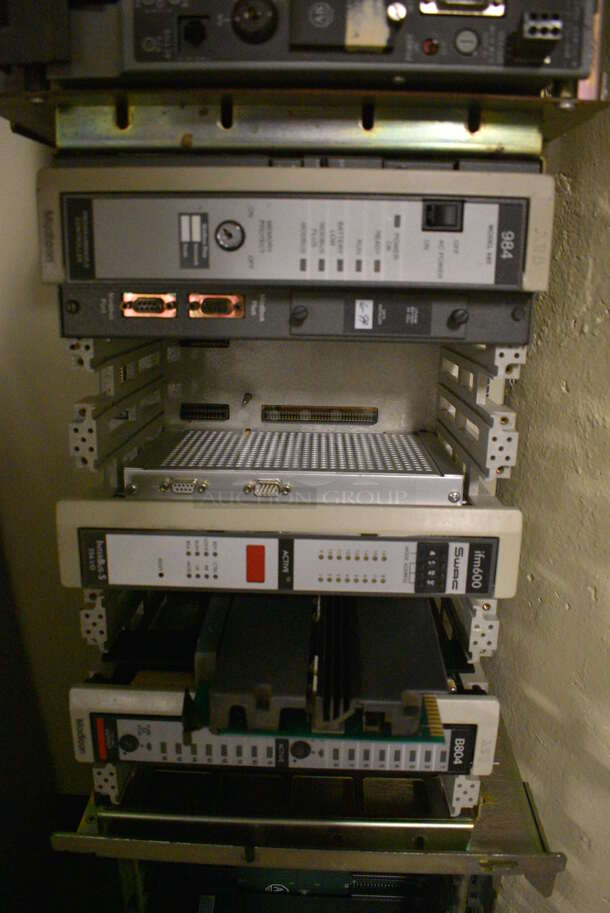 Electronic Unit. Includes 18x6.5x13. (south basement 012) - Image 5 of 7