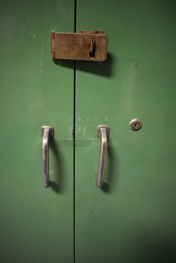 Green Metal 2 Door Cabinet. 36x26x78. (room 102) - Image 4 of 8
