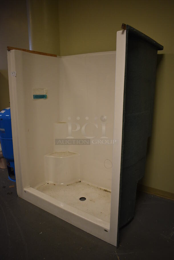 White Shower Insert. 59x37x76. (room 102) - Image 2 of 6