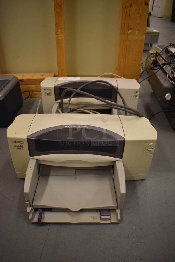 2 HP Deskjet 895Cxi Countertop Printer. 17.5x14x7. 2 Times Your Bid! (south basement 019)