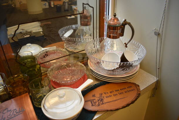 ALL ONE MONEY! Lot of Various Items Including Glasses, Colander and Portable Bottles! BUYER MUST REMOVE: Give Yourself Ample Time To Remove This Item on Pick Up Day. (room 204) - Image 9 of 12