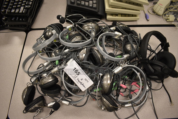 ALL ONE MONEY! Lot of 12 Headphones! (room 105)