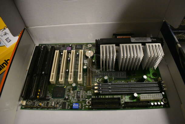 ALL ONE MONEY! Lot of 7 Boxes of Various Electronic Boards! Includes 11x9x2.5. (south basement 012) - Image 5 of 8