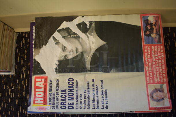 ALL ONE MONEY! Lot of Various Magazines Including Hola! (room 204) - Image 4 of 5