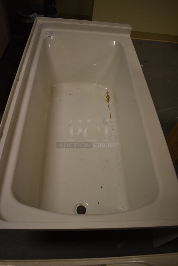 White Tub Insert. 60x30x19. (room 102) - Image 3 of 5