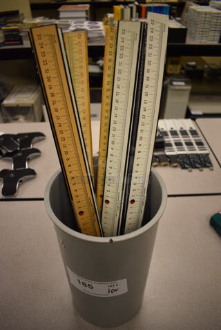 ALL ONE MONEY! Lot of 10 Measuring Sticks! 20.5". (room 105)