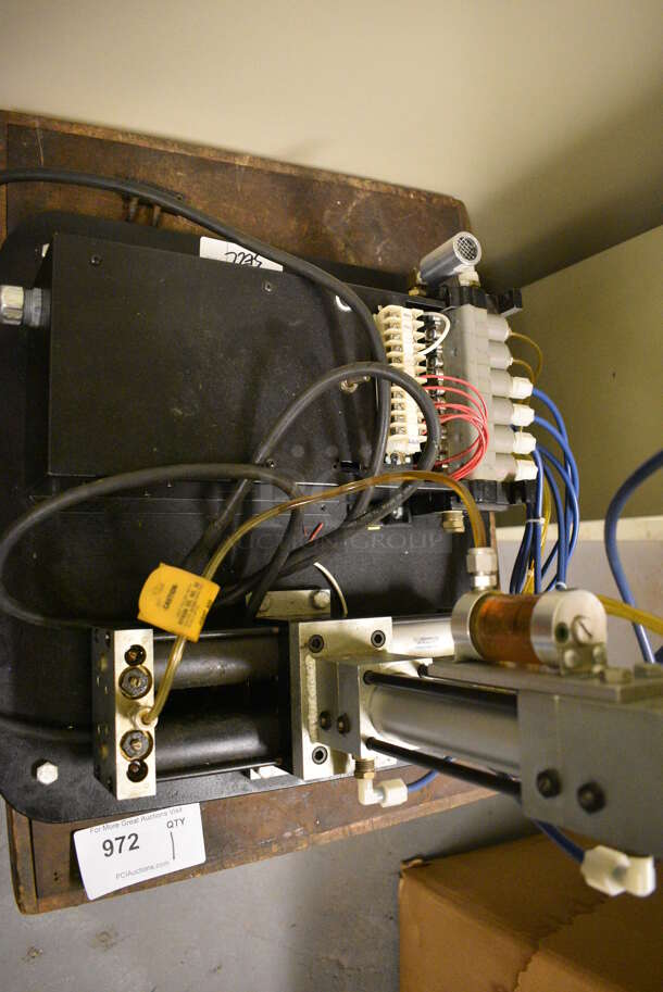 Lab-Volt Metal Countertop Robot Arm on Wooden Cart w/ Commercial Casters. 19x25x45. (south basement 021D) - Image 5 of 6