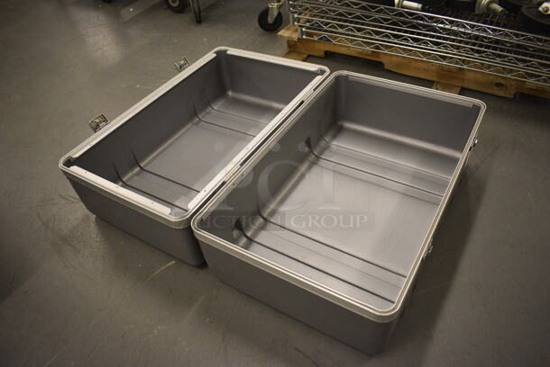 Gray Metal Case. 24x13x15. (south basement 019) - Image 2 of 4