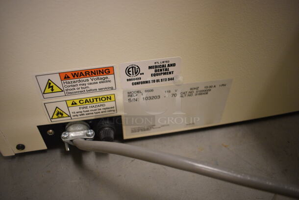 Napco Model 9000-D Metal Countertop Autoclave. 17.5x25x14.5. (south basement 019) - Image 6 of 6