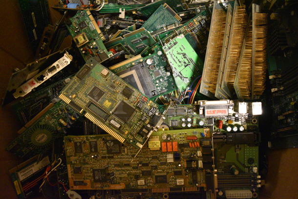 ALL ONE MONEY! Lot of Electronic Boards! 5x7x1. (room 108a) - Image 4 of 4