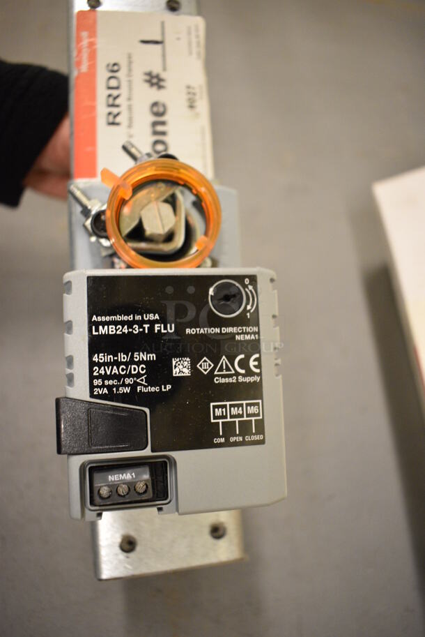 2 Honeywell Tradeline RRD6 Retrofit Round Dampers. 11x9.5x2.5. 2 Times Your Bid! (north basement 004) - Image 4 of 4