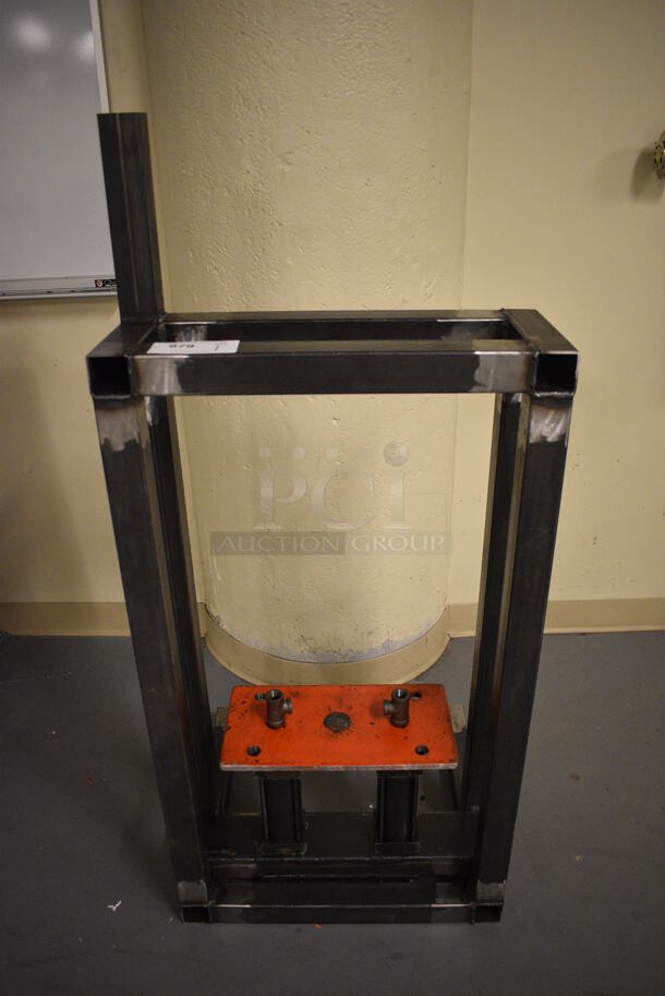 Metal Floor Style Unit. 22x20x50. (south basement 017) - Image 1 of 4