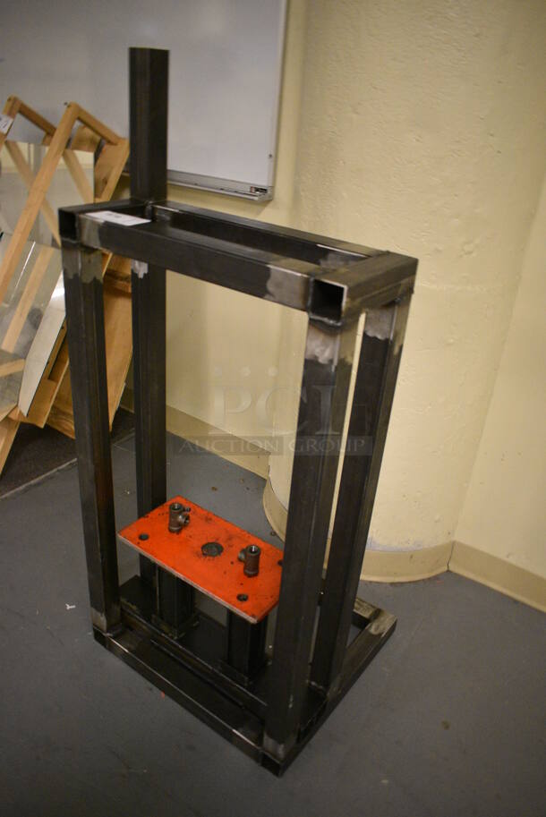 Metal Floor Style Unit. 22x20x50. (south basement 017) - Image 2 of 4