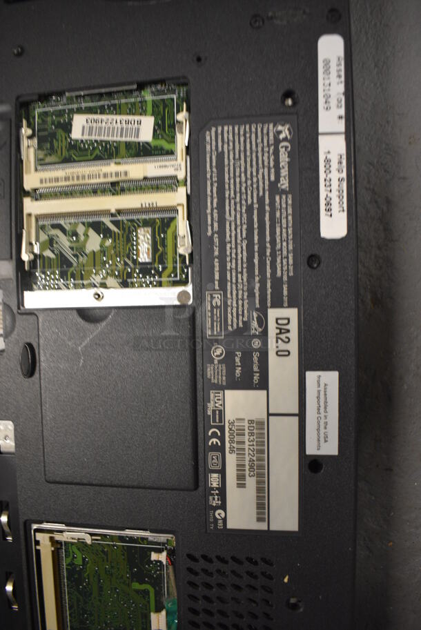 5 Gateway 15" Laptops. 5 Times Your Bid! (south basement 012) - Image 7 of 11