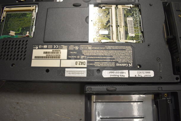 5 Gateway 15" Laptops. 5 Times Your Bid! (south basement 012) - Image 9 of 11