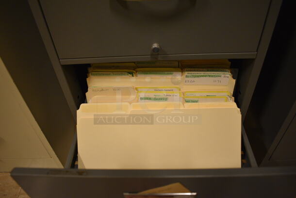 Gray Metal 4 Drawer Filing Cabinet. 15x24x52. (room 108a) - Image 3 of 6