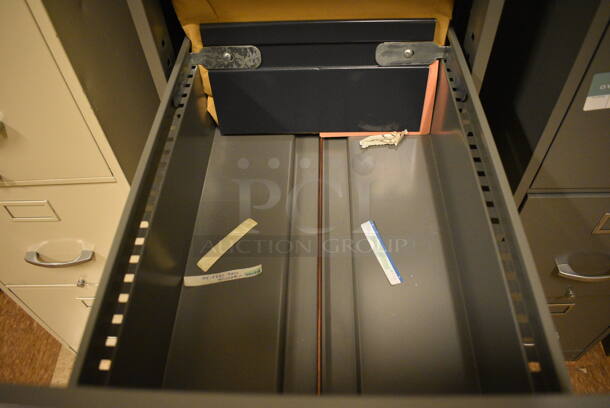 Gray Metal 4 Drawer Filing Cabinet. 15x24x52. (room 108a) - Image 5 of 6