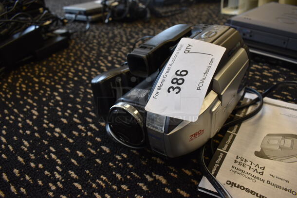 Panasonic Palmcorder. 5x7x4.5. (room 204) - Image 4 of 6