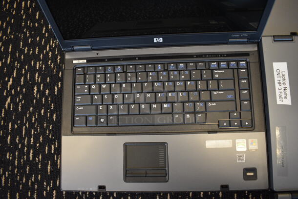 7 HP Compass 6715b 15.5" Laptops. 7 Times Your Bid! (room 204) - Image 5 of 11