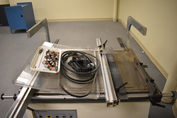 MZ7121A Floor Style Single Row Drill Machine. 220 Volts, 3 Phase. 43x50x46. (south basement 017) - Image 3 of 8