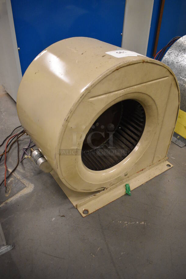 Metal Commercial Blower. 10.5x17x16. (north basement 004) - Image 3 of 6