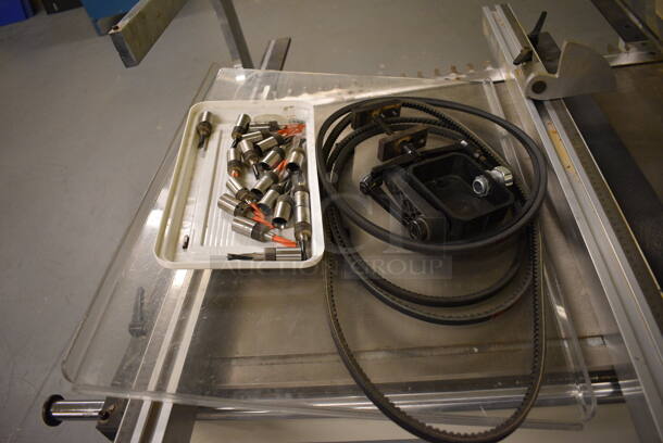 MZ7121A Floor Style Single Row Drill Machine. 220 Volts, 3 Phase. 43x50x46. (south basement 017) - Image 5 of 8