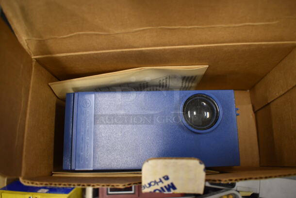 ALL ONE MONEY! Lot of Various Items Including Photoswitch 42MRA-5000 Terminal Bases! (south basement 019) - Image 5 of 6