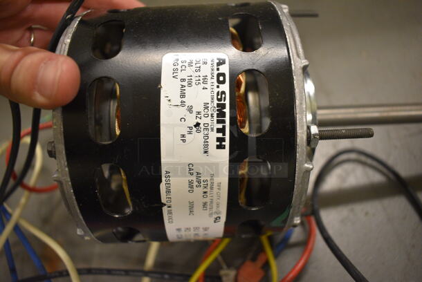 3 Various Motors. Includes 13x6.5x6.5. 3 Times Your Bid! (north basement 004) - Image 4 of 6