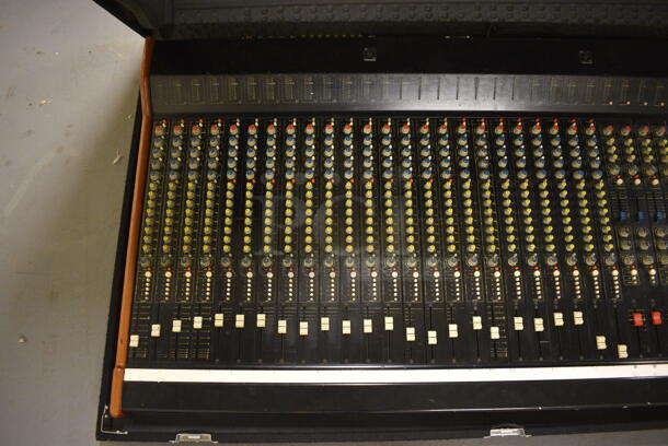J Series 2 Sound Mixer in Case. 68x10x44. (south basement 024) - Image 10 of 11