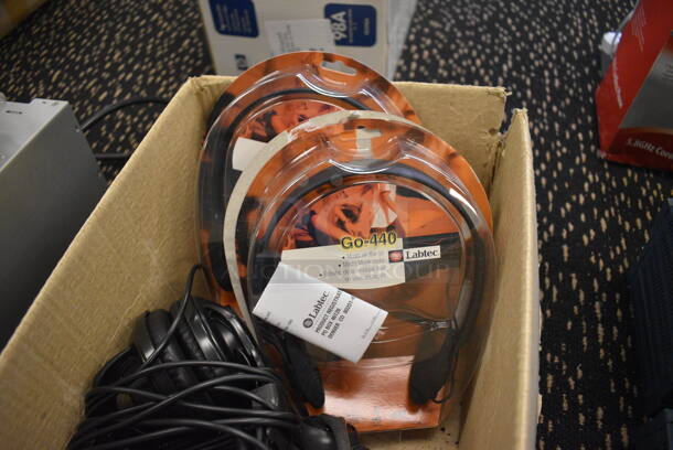 ALL ONE MONEY! Lot of 4 Headphones! (room 204) - Image 2 of 3