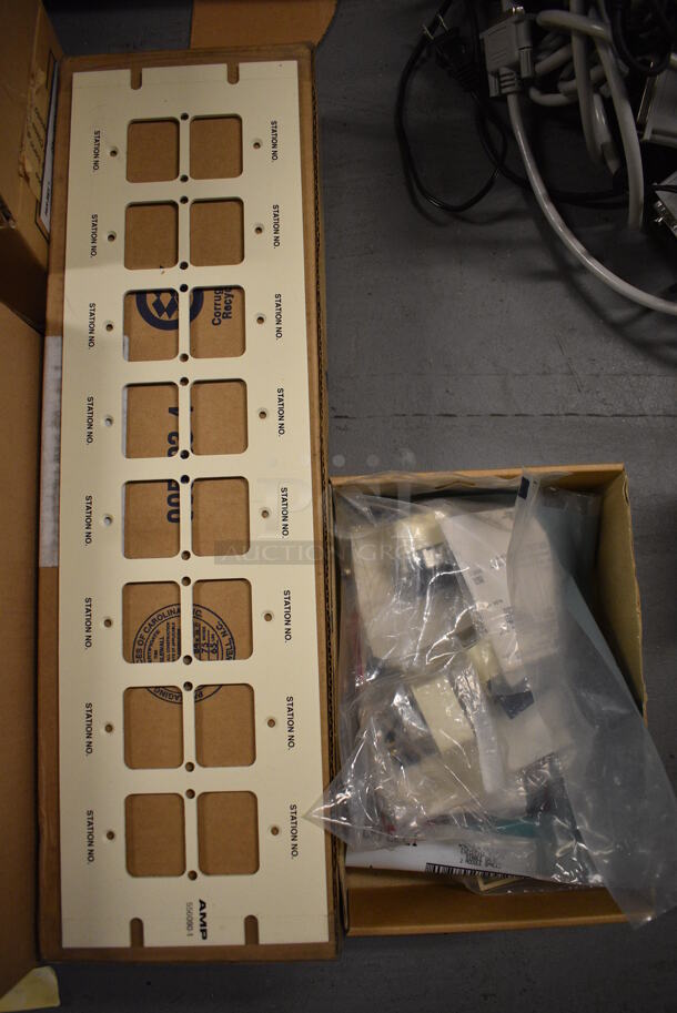 ALL ONE MONEY! Lot of Various Items Including Metal and Poly Pieces! (south basement 012) - Image 4 of 5