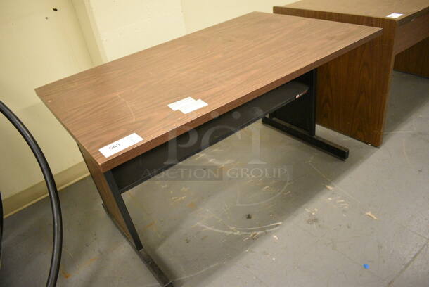 Wood Pattern Tabletop on Metal Legs. 48x30x27. (north basement 004) - Image 2 of 4