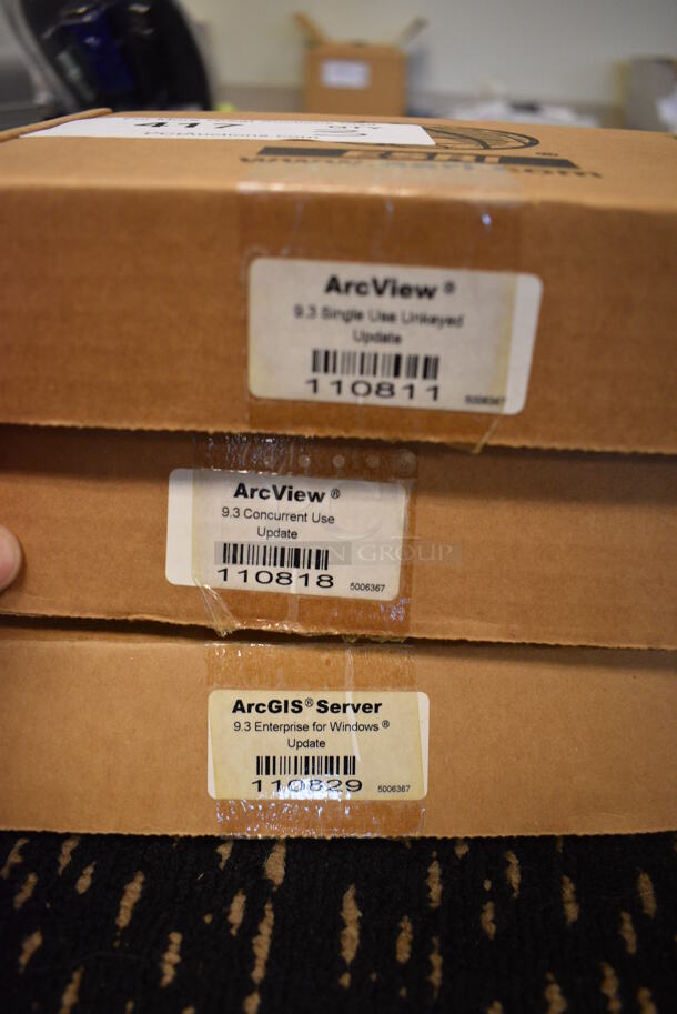 ALL ONE MONEY! Lot of 3 Boxes of ArcGIS 9 Media Kit! (room 204) - Image 3 of 3