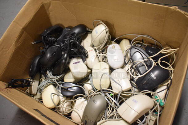ALL ONE MONEY! Lot of Various Computer Mice! (south basement 012) - Image 4 of 4